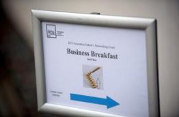 Pirmuose KTU Vadovų mokyklos verslo pusryčiuose – per pusšimtį verslininkų